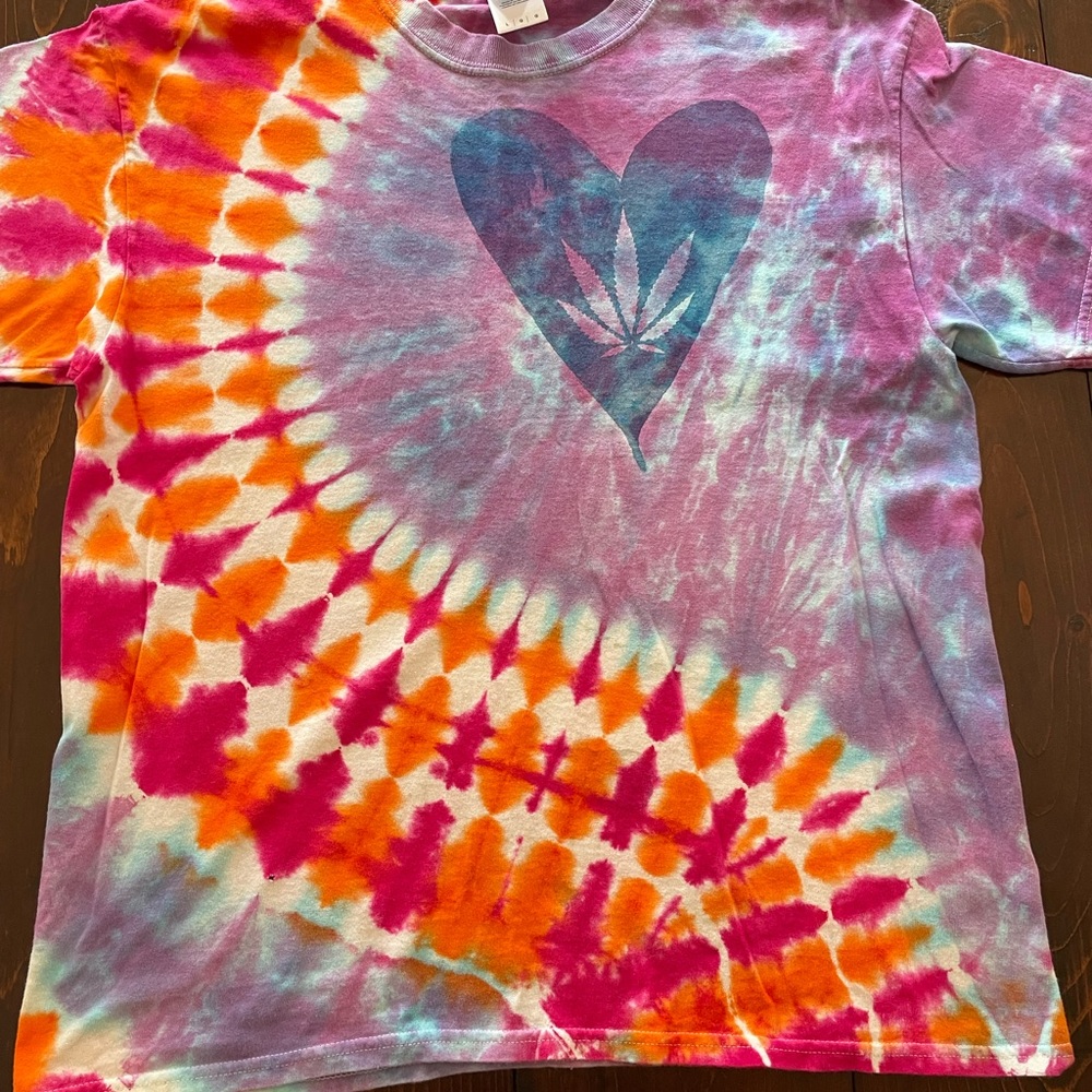 Tie dye 420 lover handmade tshirt